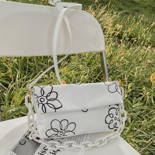 Acrylic Chain Flower Pattern Messenger Bag 2021 New High Quality Pu Leather Handbag Large-Capacity Simple One-Shoulder Bag