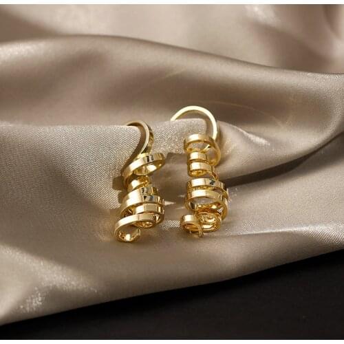 Adolph Korean Metal Spiral Hoop Earrings Vintage Gold Color Personality Summer Earrings for Women Wedding Party Fashion Jewelry