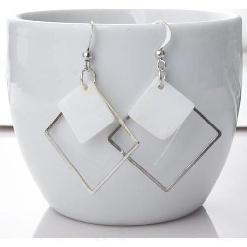Punk White Shell Hollow Square Drop Earrings For Women Fashion Korean Minimalism Geometric Dangle Brincos Jewelry Gift EB960