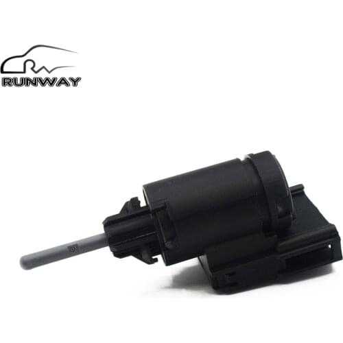 100% New! Brake Light Switch Reverse Light Switch For VW Bora Golf Lupo New Beetle Polo Sharan Touareg Transporter T4 T5