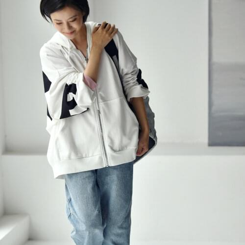 MICOCO W2751C Korean Fashion The letter printing Easy leisure hoodies Short coat