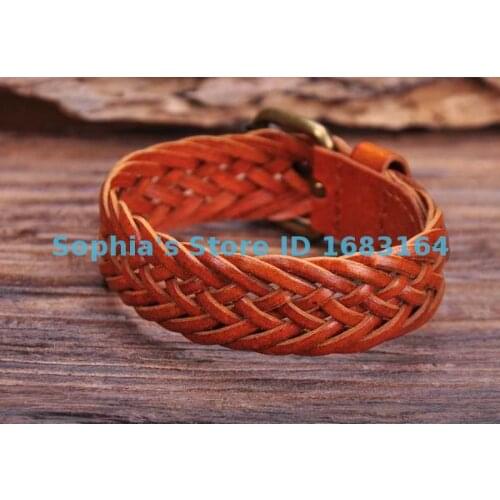Create YueHong Braided Bracelets