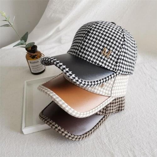 Letter Cap for Women Plaid leather Visors Plaid Printing Black Newsboy Cap 2020 New Vintage Autumn Winter Ladies Hat