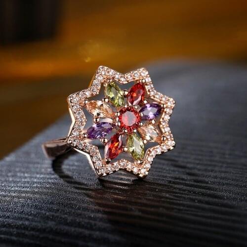 YJGS Fashion Exquisite Crystal Rings For Female Hot Sale Rose Gold Cubic Zirconia Ring Flower Shape Multicolor AAA Zircon Rings