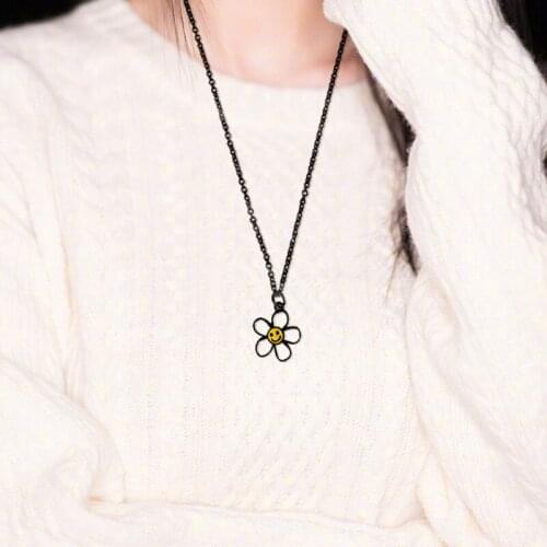 Japanese Necklace female student lovely Korean version Sun Flower Necklace accessories fashionable titanium steel chain