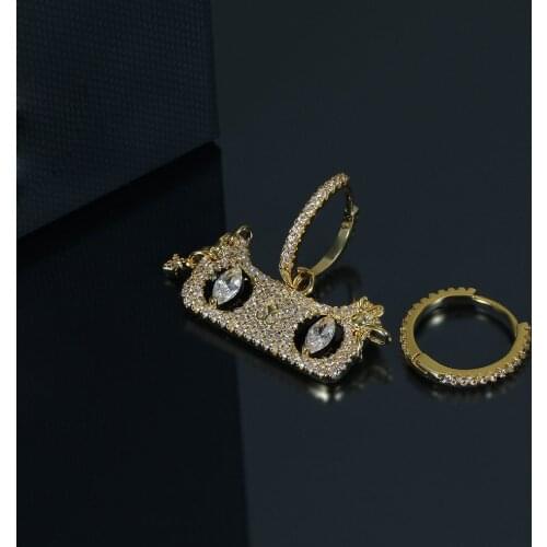 Luxury Brand Asymmetry Earrings Cute Cat Pendant Earring Gold Color Zirconia Stones Womens Fashion Party Jewelry