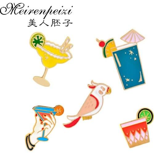 New Summer Enamel Pins Set Cute Cartoon Lemon Cup Parrot Beach Cup Badge Brooch Pins Lapel Fashion Jewelry Brooches For Women