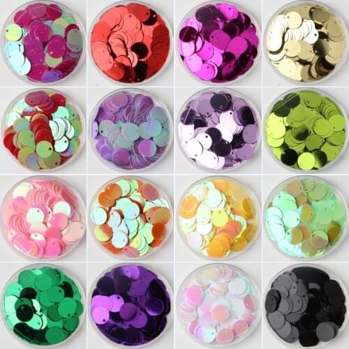 30g Paillette 10/15/20/25/30mm Large Round Edge Hole Loose Sequins for Carfs Child Dance Decoration DIY Lentejuelas Para Coser