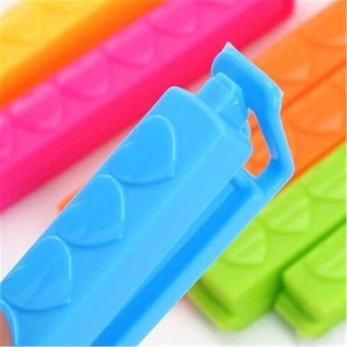 20PCS/Lot Plastic Bag Clips 10.5x 1.3cm Kitchen Accessories Heart Printed Strip Shape Food Bags Clips Sealing Food Snacks Bags