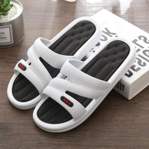 Trendy Mens Slippers Summer Wear Korean Slippers Fashion Personality Thick Bottomed Beach Home Bathroom Slippers