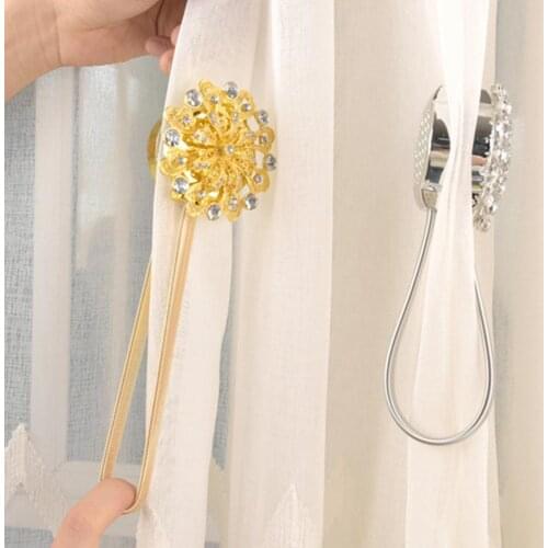 Lightweight Excellent Flower Shaped Curtain Tieback Supplies 2 Colors Curtain Clip Punch Free for Home