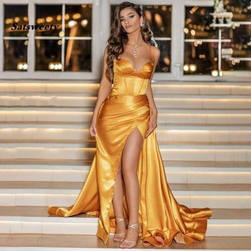 2021 Gold Sweetheart Prom Dresses Satin Long Evening Gown Sexy High Split Dubai Party Dress Formal Gowns Abendkleider