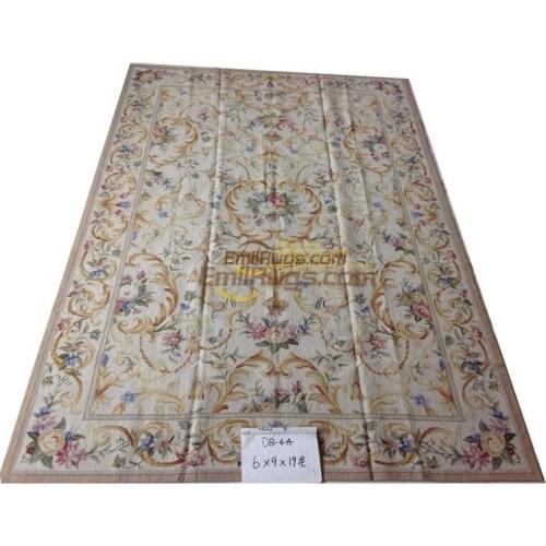 Relax The Tranquil Stitching Of Plain Woven Carpets Vintage Royal Design With Floral Embroidery Points