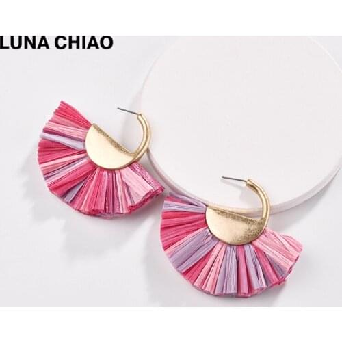 LUNA CHIAO Worn Gold Metal C shape Semi Circle Mix Ombre color Raffia Grass Tassel Fringe Lady Hoop Earrings