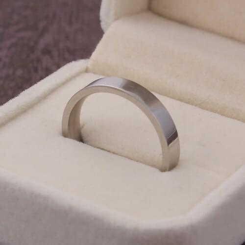 8Seasons Punk 304 Stainless Steel Unadjustable Round Rings Silver Color For Men And Women Loves' Gifts， 1 Piece