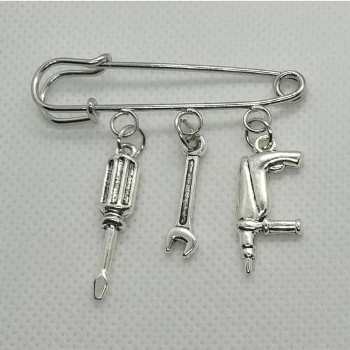 Wrench brooch alloy brooch home improvement tool brooch to send friends gift electric hammer mens brooch