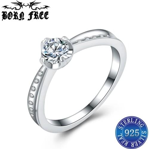 Born Free/奔放 Rings With Crystals