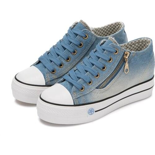 Spring and autumn new womens round toe mesh shoes with front laces, lightweight, breathable, low-heeled casual womens sneakers