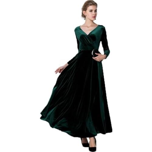 Autumn and winter large size womens European and American long-sleeved V-neck long section large swing mopping gold velvet dres