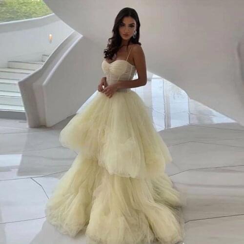 Yellow Ball Gown Prom Dresses Long Spaghetti Straps Tiered Lace-up Back Sleeveless Formal Evening Party Gowns Robe De Soiree