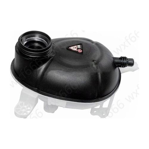 Coolant kettle Expansion kettle Antifreeze kettle W205mer ced es-be nzC160 C180 C200 C250 Water tank kettle Liquid storage tank