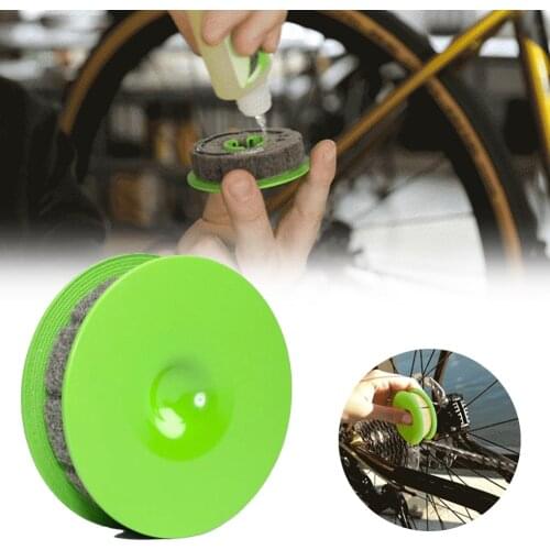 New Bicycle Chain Oiler Lubricator Cycling Gear Roller Cleaner Lubricant Bicycle Chain Repair Tools Bike Accessorie