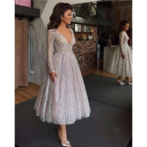 Wedding Dress Short Sexy v-neck Long Sleeve Lace Gorgeous For Women Bridal Gowns Robe De Mariee Backless Custom Made Sweet