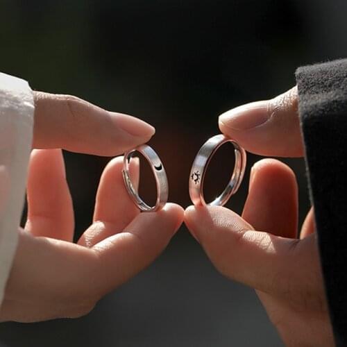 2pcs Couple Sun, Moon And Stars Open To Each Other Ring Gold-plated Simple Adjustable Love Couple Ring Womens Wedding Ring
