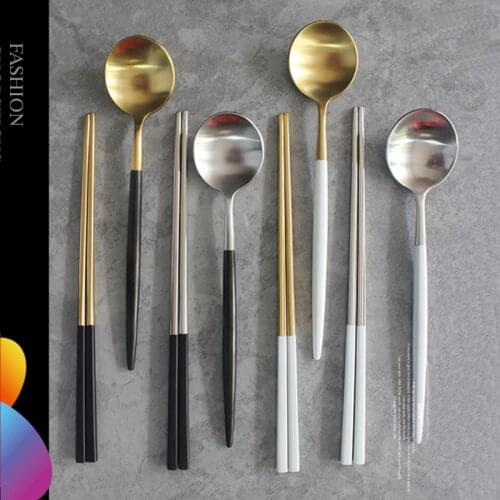 2Set 304 Stainless Steel sushi Metal Chopsticks Korean Spoon Reusable Square Chop Stick Long Handle Spoon Portable Tableware Set