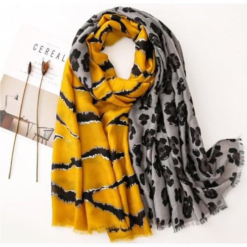 2020 Luxury Lady Fashion cotton material scarf Autumn and winter New style Cotton silk scarves womens Leopard Print beach shawl