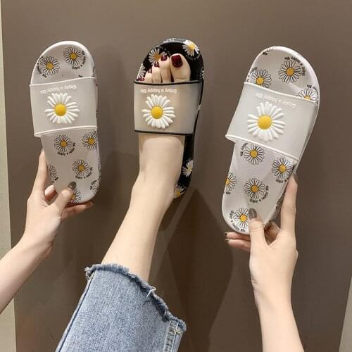 Beach Slippers Sunflower Platform Sandals Women Casual Flats Flip Flops Women Outside Summer Home Bath Indoor Shoes TUX204