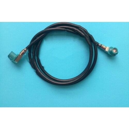 The front passengers glove box is equipped with USB wire harness For BMW