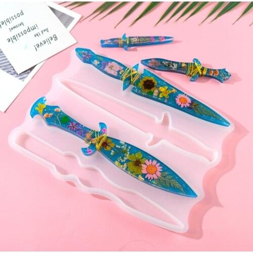 Knife Silicone Epoxy Mould for Halloween Cosplay Keychain Decoration T21F