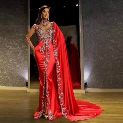 Red Classic Elegant Exquisite Evening Dress Floor Length See Thru Applique A-Line Formal Arabic Prom Dress Plus Size Custom Made