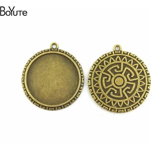 BoYuTe (20 Pieces/Lot) 30MM Cabochon Base Vintage Accessories Parts Antique Bronze Silver Rome Bezel Pendants for Jewelry Making