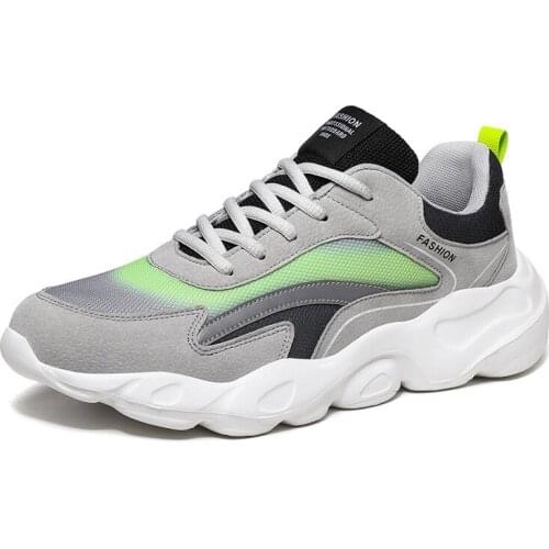 2021 new light breathable sports shoes Korean version of mens fashion dad shoes casual shoes tide mens essential shoes