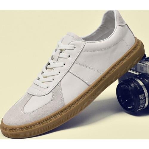 Men Designer Skateboard Casual Shoes Breathable Genuine Leather Mens Shoes Fashion Flats British Outdoor Leisure Walk Sneakers