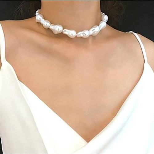 Irregular Pearl Pendant Choker Necklace for Women Vintage Charm Adjustable Chain Jewelry Simple Chic Cute Accessories