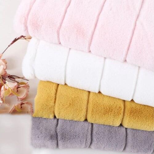 Cut groove rabbit fur, rabbit hair cut flowers plush, warp knitting horizontal strip cut flowers, toy clothing vest fabric