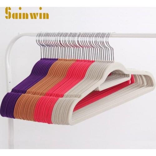 Sainwin 10pcs/lot High Quality Household Flock Printing Slip-resistant Velvet Hanger Plastic Hangers For Clothes