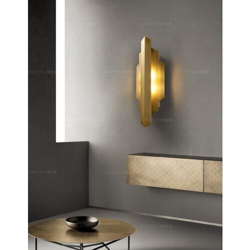 Irregular post-modern copper wall lamp, light luxury living room background wall, bedroom bedside wall lamp, staircase aisle