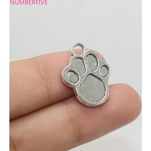 20pcs-- 17x22mm Antique silver tone bears paw charm pendant Jewelry Findings