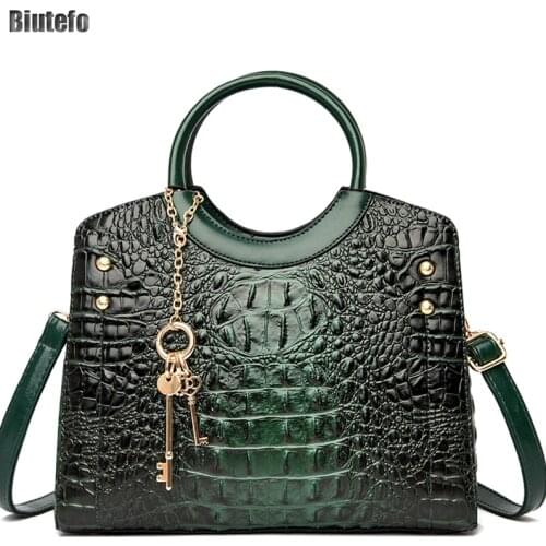 Crocodile Pattern Round Hand Bags for Women Luxury Designer Bags Famous Brand Women Bags 2021 New Trend High Quality Shoulder