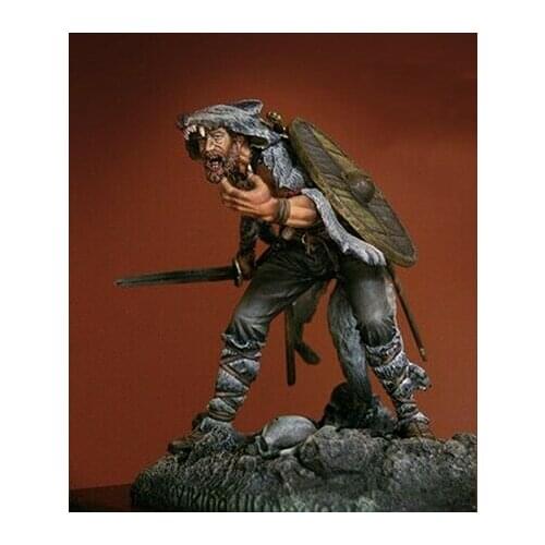 New Unassembled 1/18 90mm ancient Viking stand with shield (WITH BASE ) Resin Figure Unpainted Model Kit