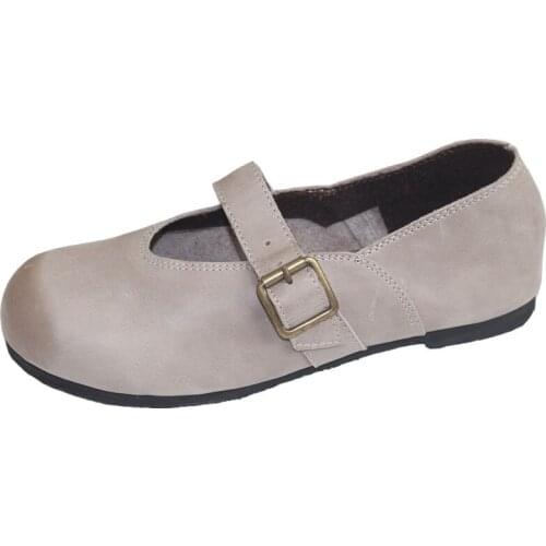 2020 New Women Shoes Loafers Genuine Leather Women Flats Buckle Strap Round Toe soft Retro Comfortable drive Casual women shoes