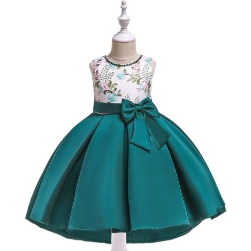 2019 Europe and United States New Trailing Dress Girls Handmade Beaded Embroidered Princess Dress Twill Satin Bow Tuxedo Dress
