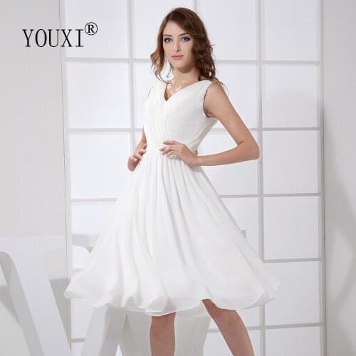 Sexy V-Neck Prom Dress 2020 Hot White Chifon Knee-length Homecoming Dresses