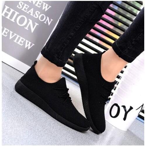Hot Women Sneakers Platform Shoes Breathable Summer New Casual Lightweight Shoes Slip on Flats Black Net Shoes Female