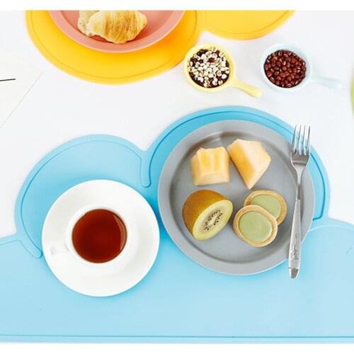 1Pcs Cloud Shape Placemat Kids Plate Mat Food Grade Silicone Table Pad Waterproof Heat Insulation Kitchen Gadget Easy Cleaning