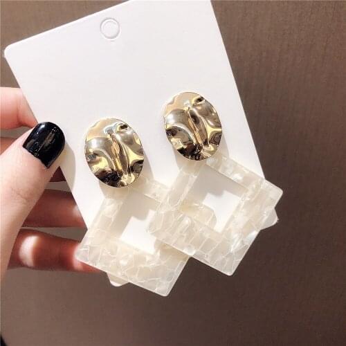 Fashionable and elegant earrings geometric diamond-shaped simple metal earrings fresh acrylic earrings Korean earrings women